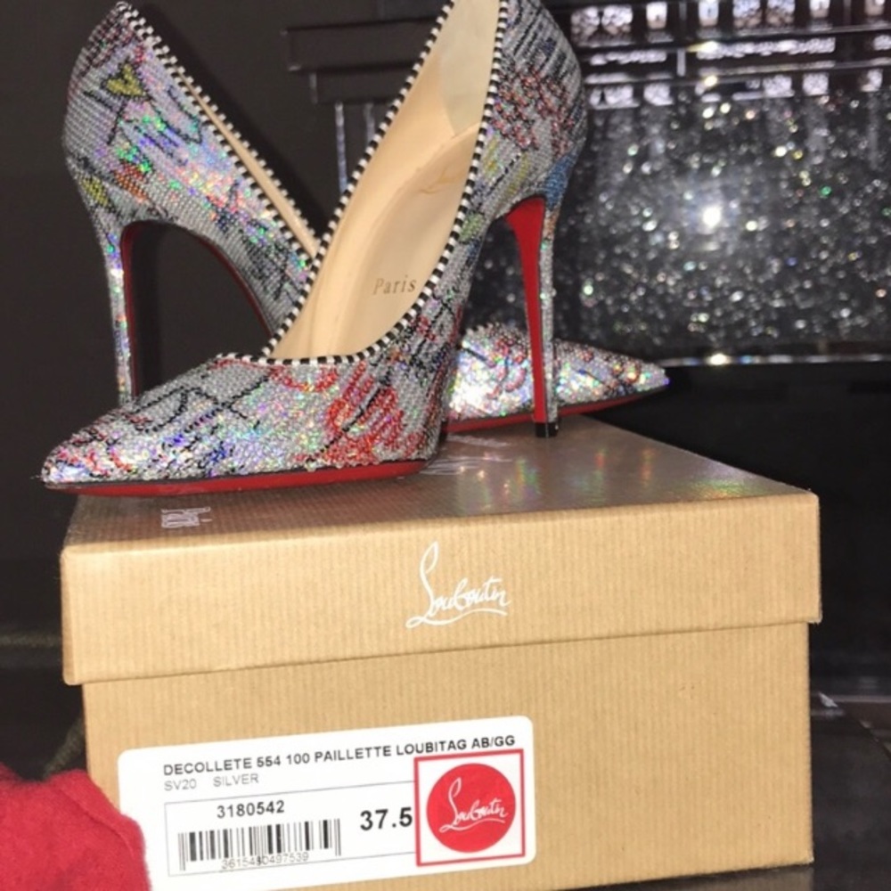 AUTHENTIC! Christian Louboutin heels with box